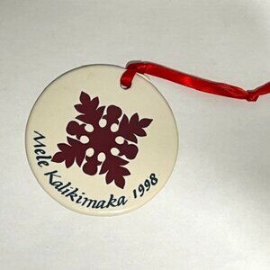VTG Mele Kalikimaka 1998 (Merry Christmas) Hawaii Clay Ornament 3.5"